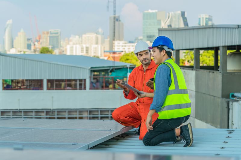 Why Businesses Choose Metal Roofs In Miami Beach, Fl